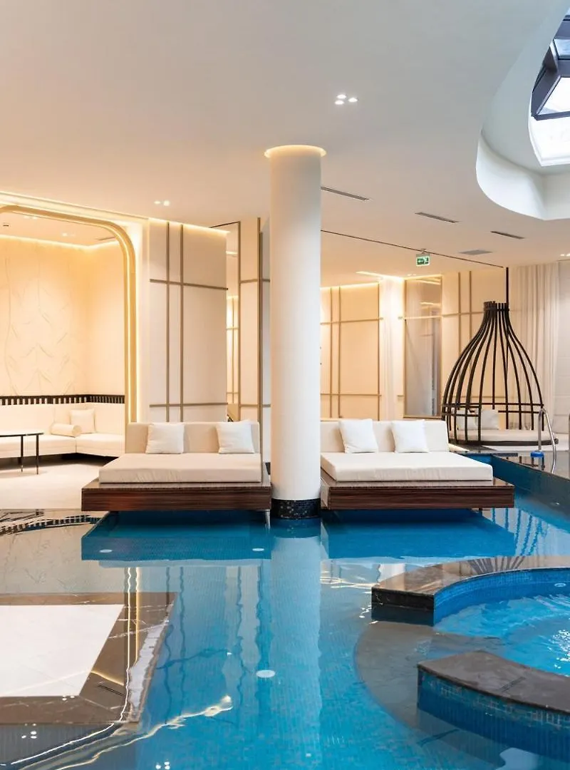 Luxury Sea View Apartment In Sea Breeze Grand Baku